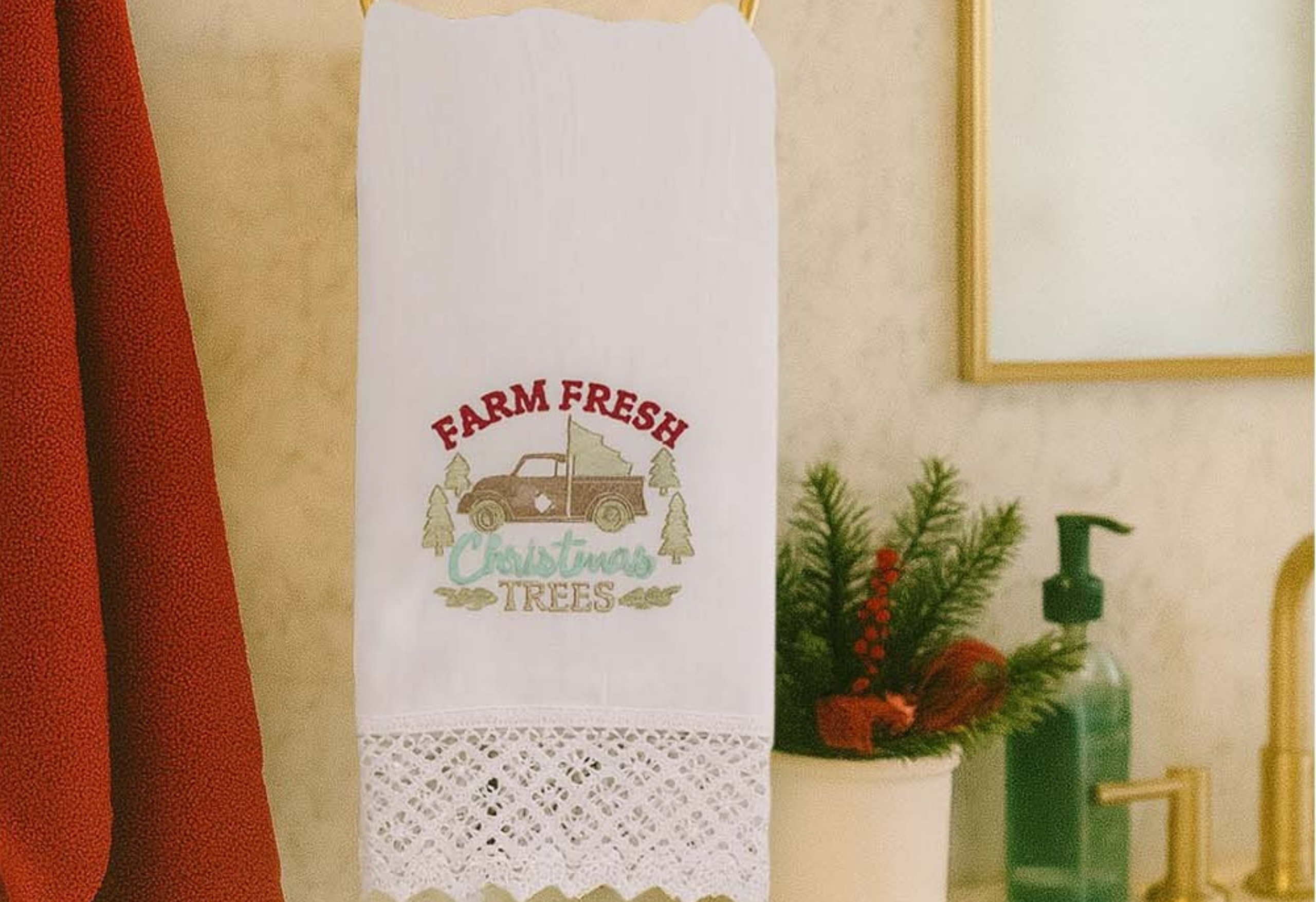 Farm Fresh Christmas Tree Linen Guest Towel