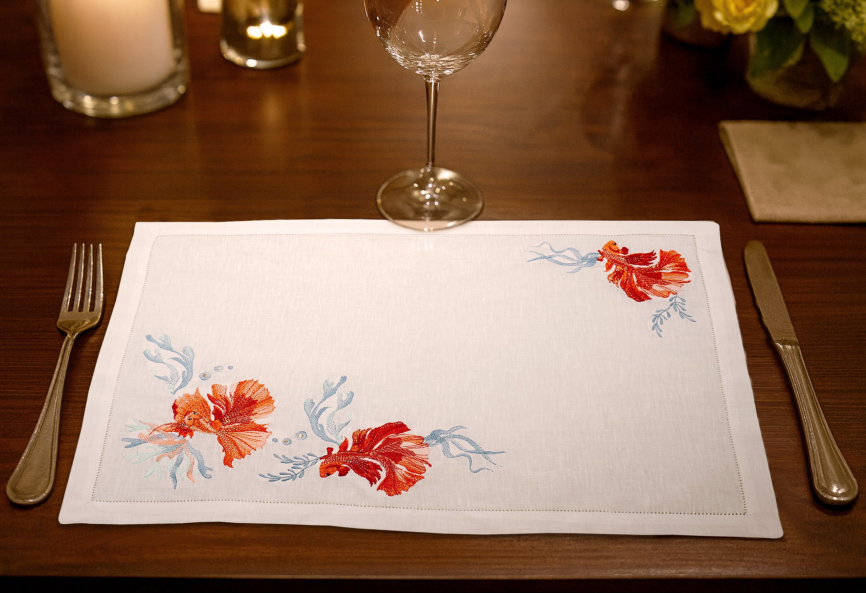 Golden Drift Fish Linen Placemat