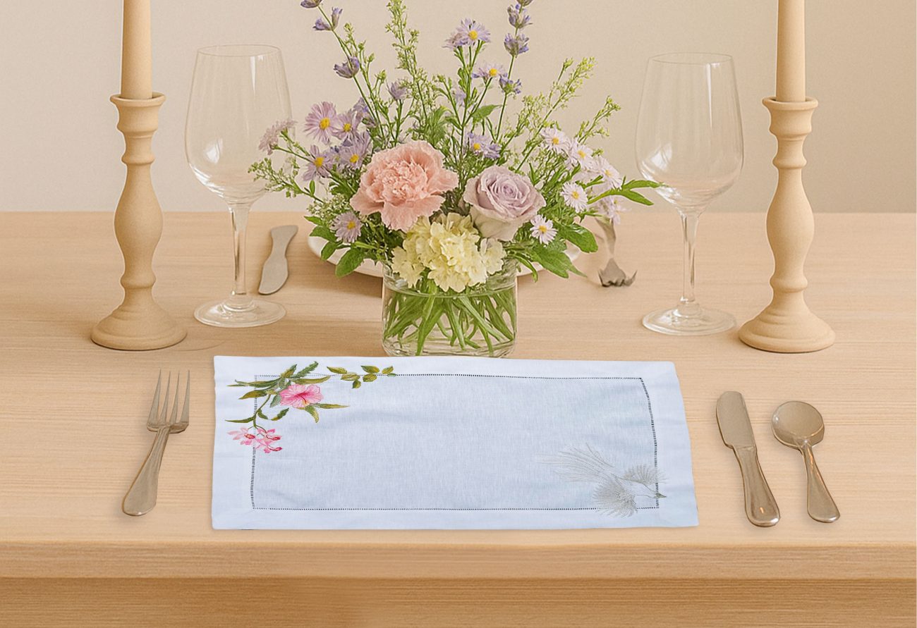 Hibiscus & Orchid Song Linen Place Mat