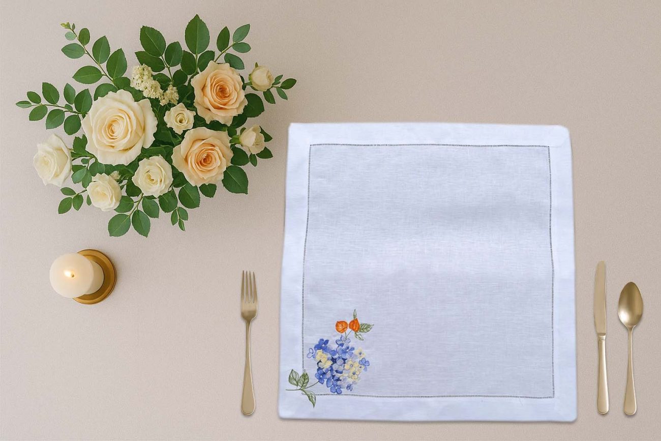 Hydrangea & Lantern Linen Napkin